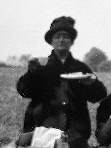 Dora
                Murphy Shields